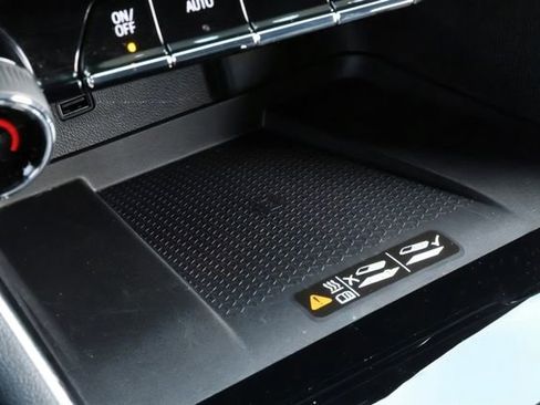 Used 2026 Chevrolet Traverse LT w/ Midnight/Sport Edition image 28