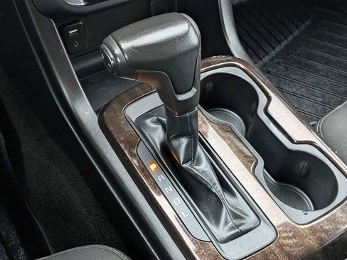 Used 2017 GMC Canyon SLE w/ Nightfall Edition image 32