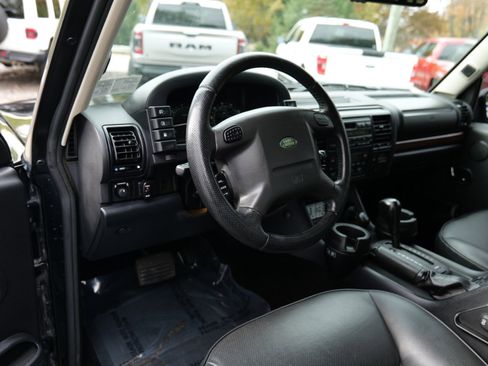 Used 2004 Land Rover Discovery SE image 15