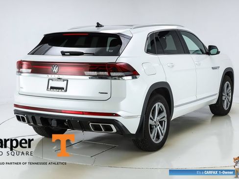 Used 2024 Volkswagen Atlas Cross Sport SEL R-Line AWD/4WD image 48
