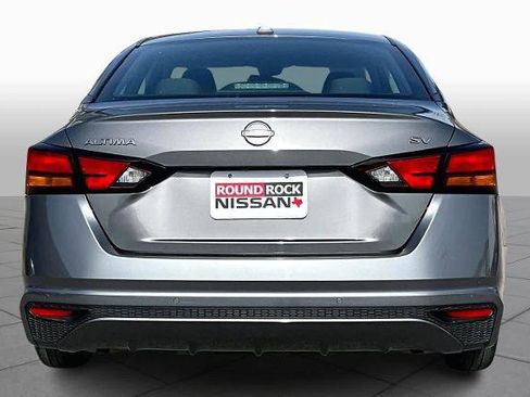 Certified 2024 Nissan Altima 2.5 SV image 5