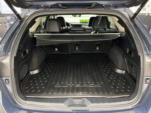 Used 2024 Subaru Outback Limited AWD/4WD image 12