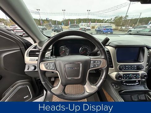 Used 2020 GMC Yukon Denali image 34