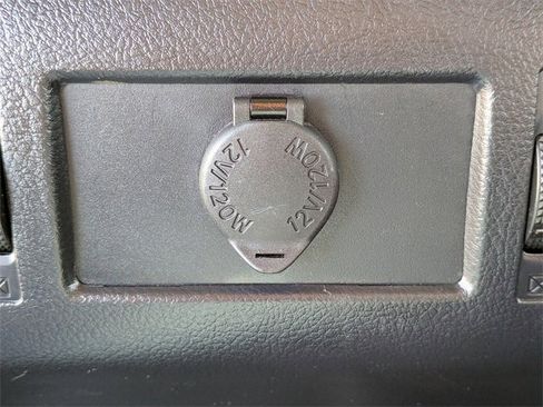 Used 2019 Toyota Tundra SR5 image 15