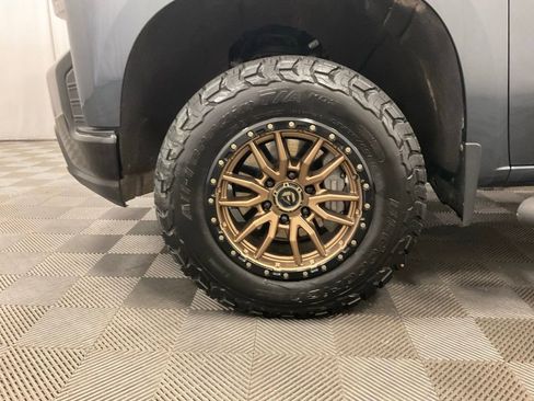 Used 2021 Chevrolet Silverado 1500 LT Trail Boss w/ Convenience Package II AWD/4WD image 12