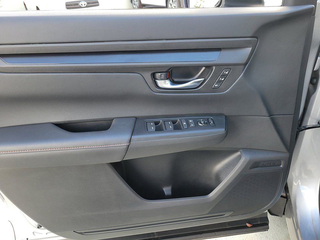 Used 2025 Honda CR-V Sport-L image 18