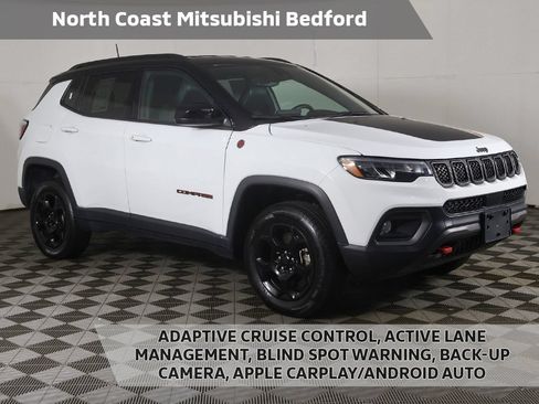 Used 2023 Jeep Compass Trailhawk AWD/4WD image 1