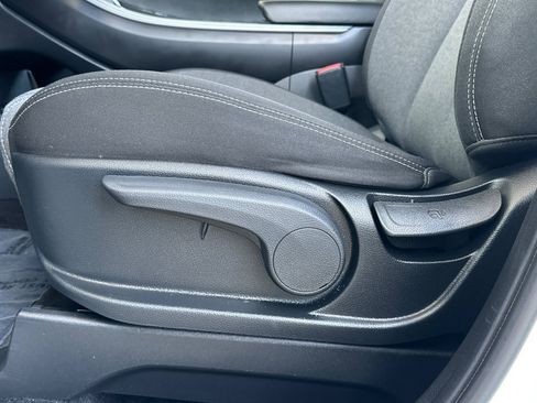 Used 2023 Hyundai Palisade SE image 13