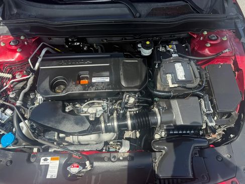 Used 2018 Honda Accord Touring image 33