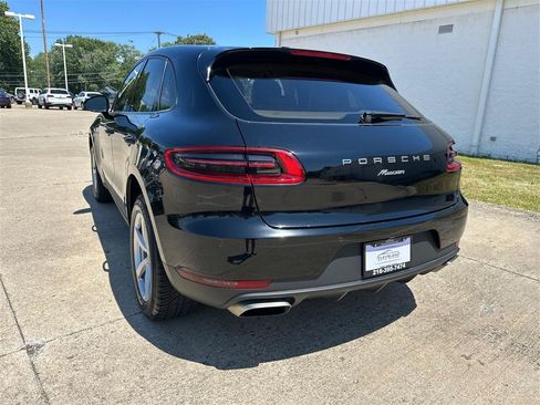 Used 2017 Porsche Macan AWD/4WD image 23