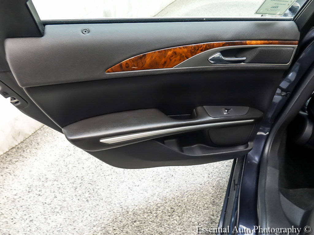 Used 2013 Lincoln MKZ FWD image 19