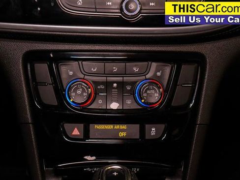 Used 2019 Buick Encore Essence image 13