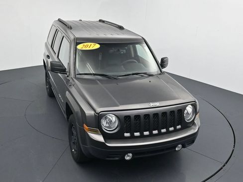 Used 2017 Jeep Patriot Sport AWD/4WD image 20