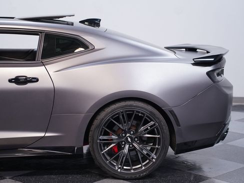 Used 2018 Chevrolet Camaro ZL1 image 21