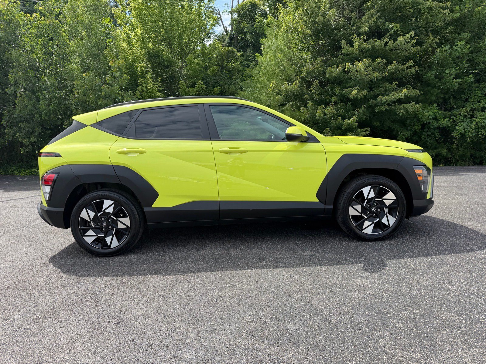 Used 2024 Hyundai Kona SEL w/ Convenience Package FWD image 18