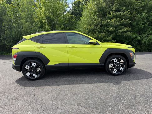 Used 2024 Hyundai Kona SEL w/ Convenience Package FWD image 18