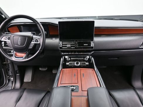 Used 2024 Lincoln Navigator L 4WD image 24