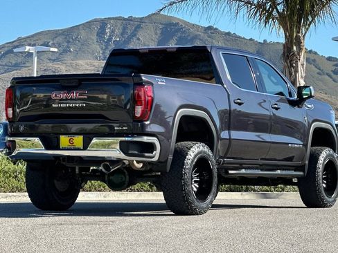 Used 2023 GMC Sierra 1500 SLE AWD/4WD image 3