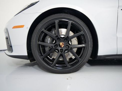 New 2026 Porsche Panamera 4 image 14