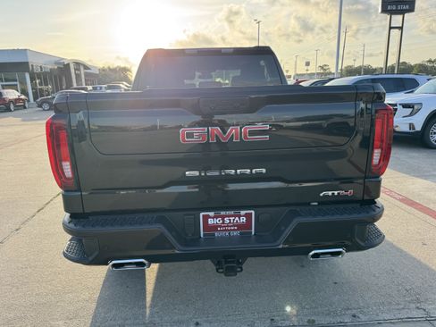 Used 2025 GMC Sierra 1500 AT4 AWD/4WD image 7