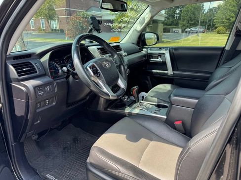 Used 2016 Toyota 4Runner SR5 Premium AWD/4WD image 14