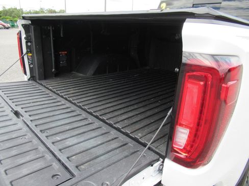 Used 2024 GMC Sierra 1500 Denali Ultimate AWD/4WD image 10