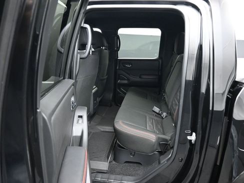 Used 2023 Nissan Frontier PRO-4X w/ Technology Package image 33