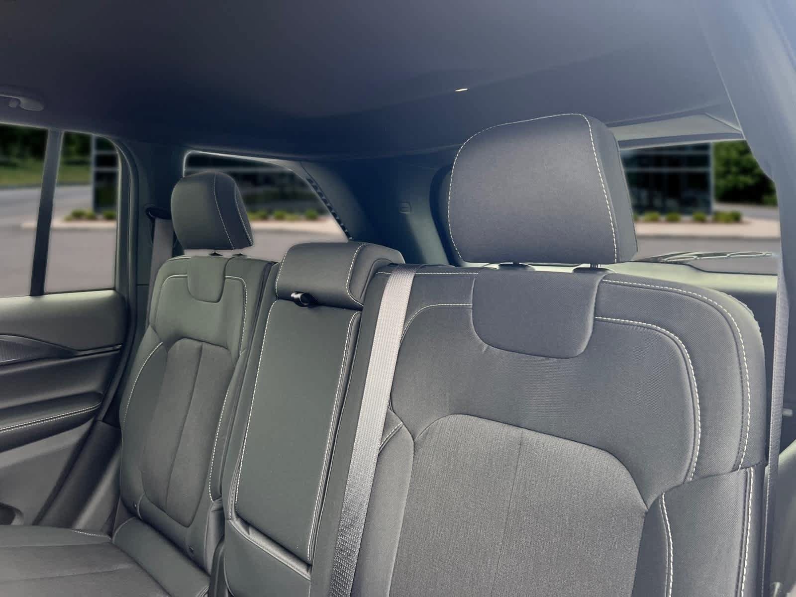 New 2026 Jeep Grand Cherokee Laredo AWD/4WD image 30