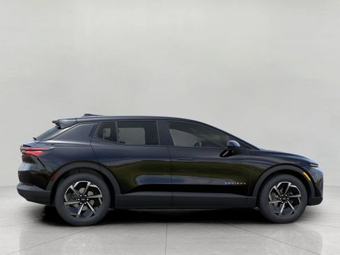 New 2026 Chevrolet Equinox EV LT w/ Comfort Package FWD image 5