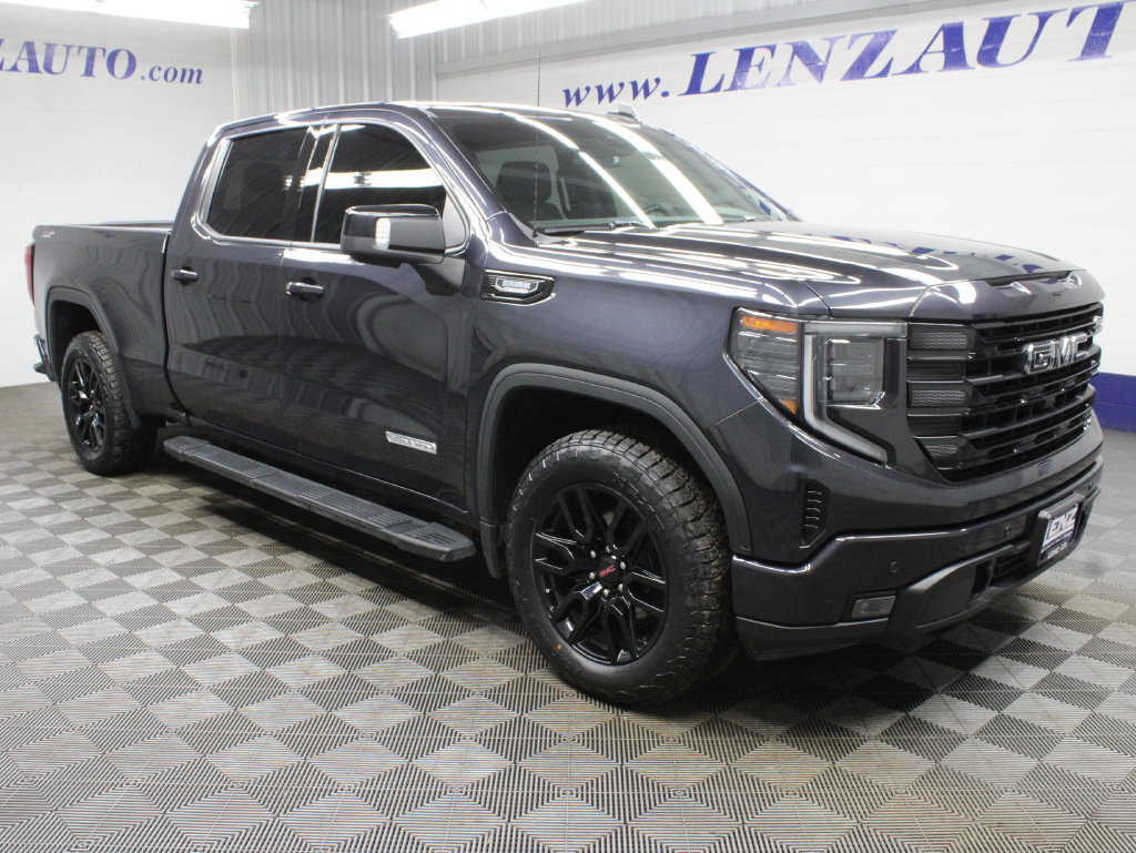 Used 2025 GMC Sierra 1500 Elevation w/ Elevation Premium Package AWD/4WD image 3