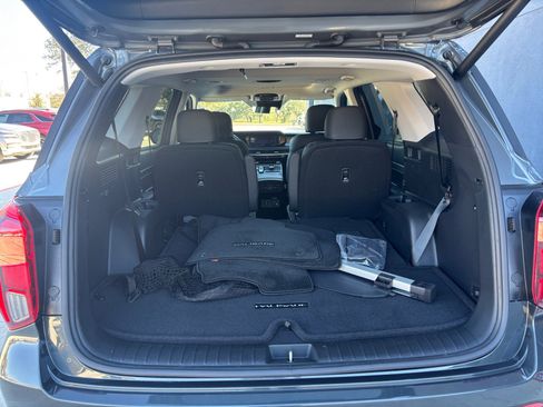 Used 2025 Hyundai Palisade SEL image 17