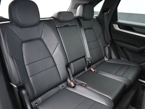 New 2025 Porsche Cayenne image 23