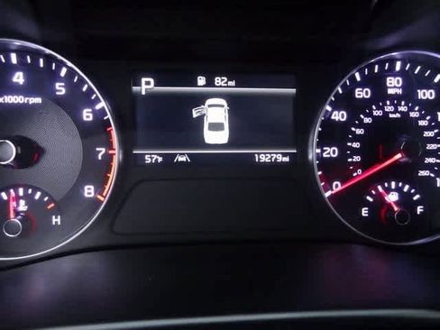 Used 2024 Kia Forte GT-Line w/ GT-Line Premium Package image 16