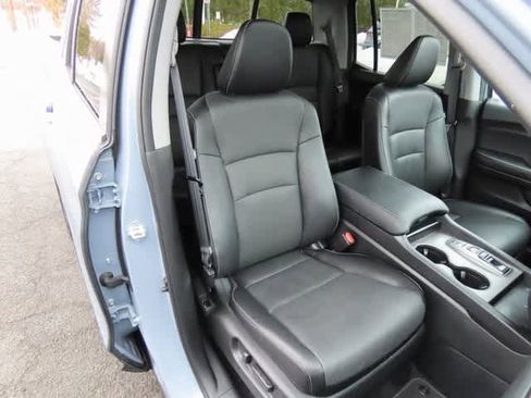 Certified 2025 Honda Ridgeline RTL image 16