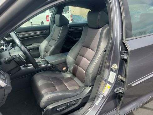 Used 2019 Honda Accord Sport image 19