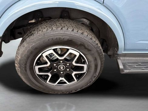 Used 2025 Ford Bronco Outer Banks image 43