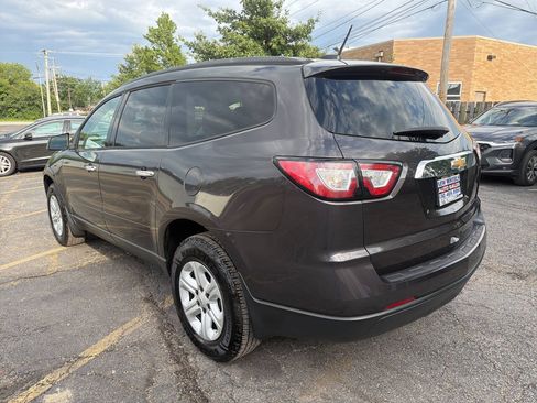 Used 2016 Chevrolet Traverse LS FWD image 4