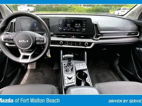 Used 2024 Kia Sportage LX FWD image 7