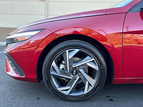 Used 2025 Hyundai Elantra SEL image 22