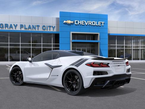 New 2027 Chevrolet Corvette Grand Sport RWD image 3