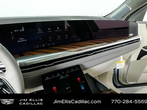 Certified 2026 Cadillac Escalade Platinum Sport w/ LPO, ONYX Package image 13
