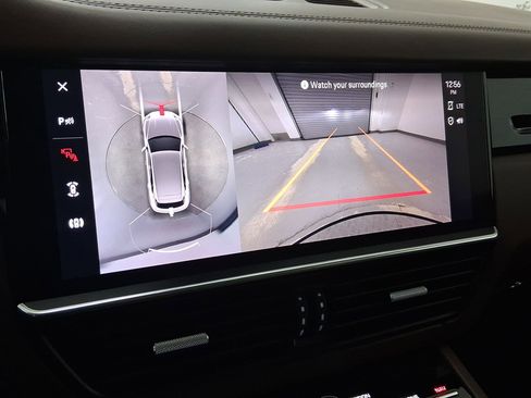 Certified 2022 Porsche Cayenne Turbo image 25