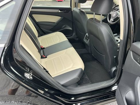 Used 2014 Volkswagen Passat TDI SE FWD image 24