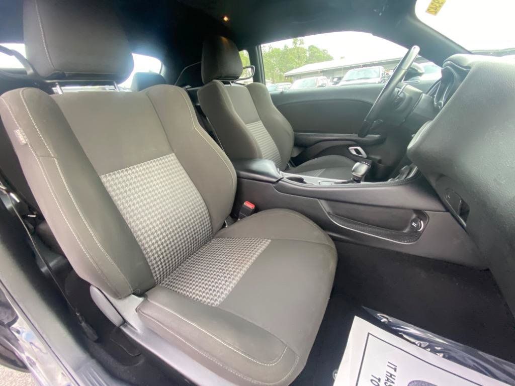Used 2022 Dodge Challenger GT RWD image 16