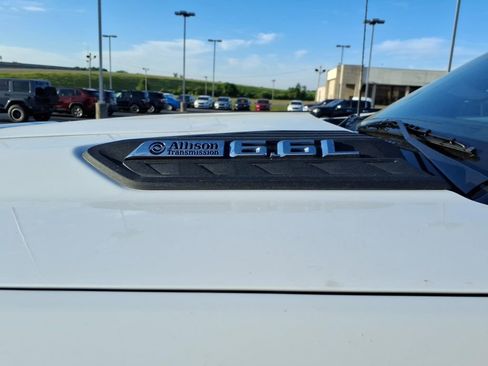 Used 2025 Chevrolet Silverado 2500 LT AWD/4WD image 7