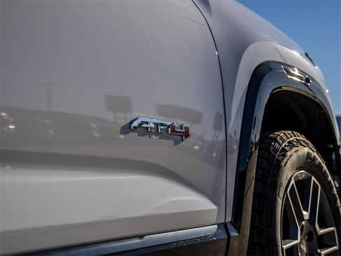 New 2026 GMC Terrain AT4 image 8