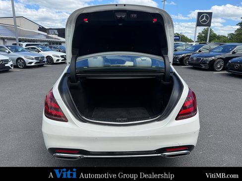 Used 2019 Mercedes-Benz S 560 4MATIC Sedan image 24