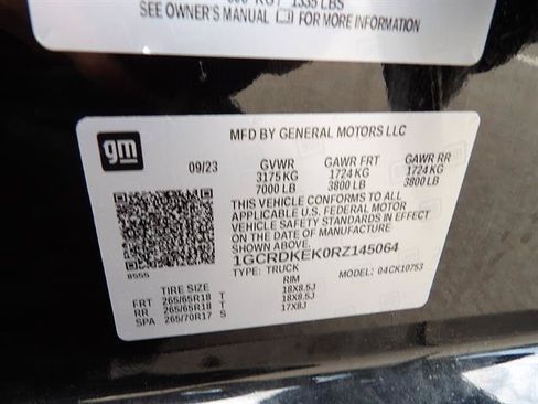 Used 2024 Chevrolet Silverado 1500 LT AWD/4WD image 11