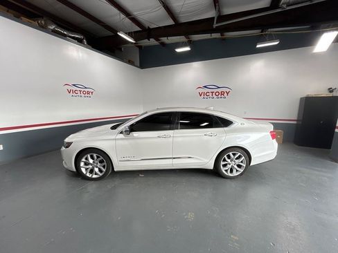 Used 2015 Chevrolet Impala LTZ FWD image 2