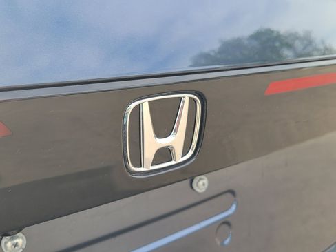 Certified 2025 Honda Accord SE image 6